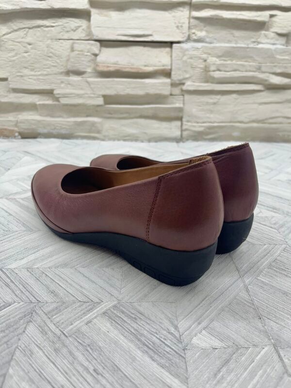 bailarina-color-vino