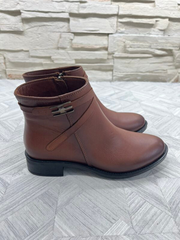 botin-color-cuero-plano