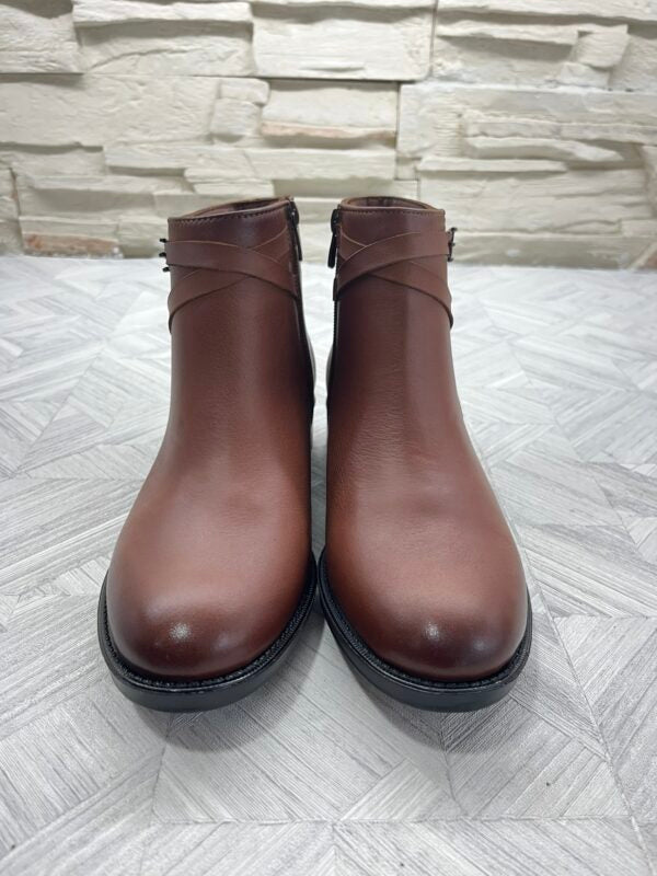 botin-color-cuero-plano