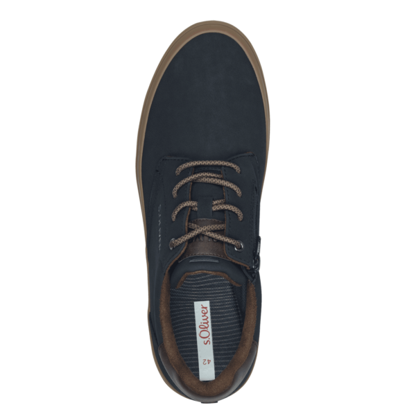 sneaker-en-color-azul