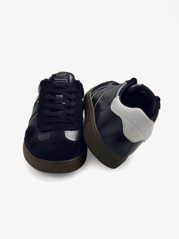 zapatillas-piel-negra