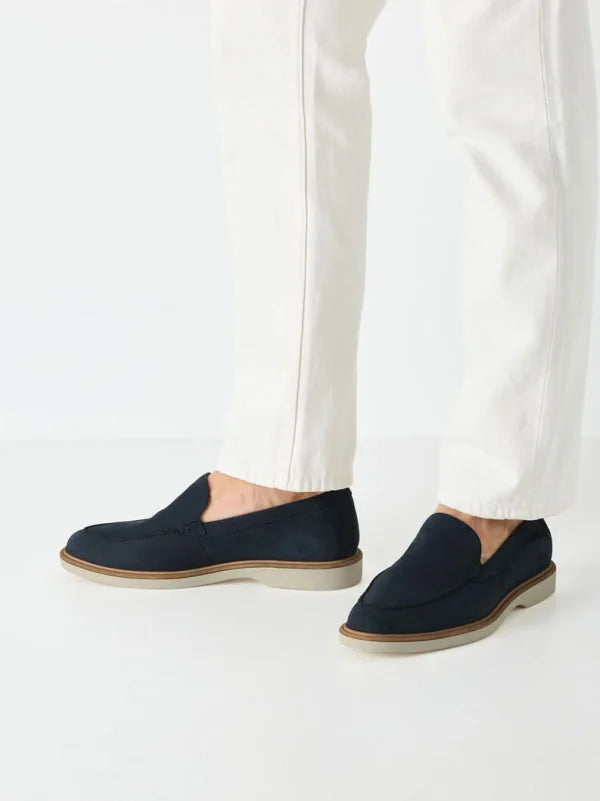 zapatilla-de-piel-azul