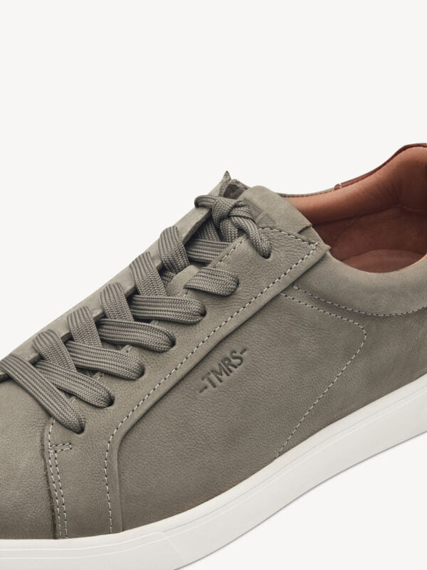 zapatilla-de-piel-verde