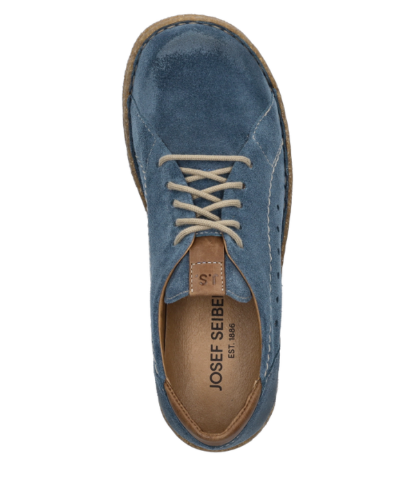 zapato-azul-con-cordones