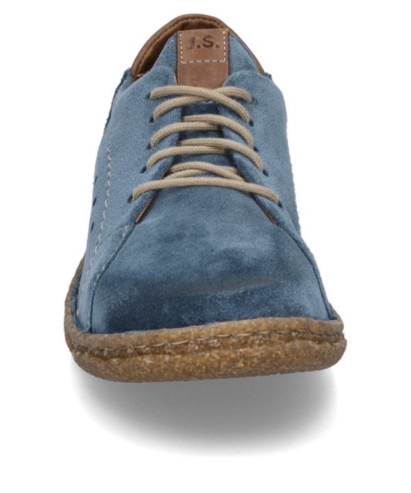 zapato-azul-con-cordones