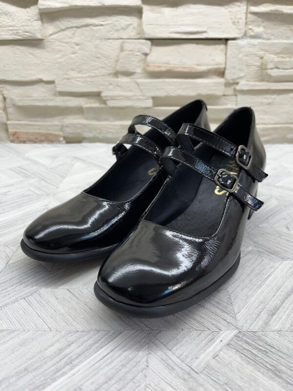 zapato-charol-negro