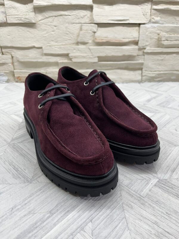 zapato-color-vino-cordones