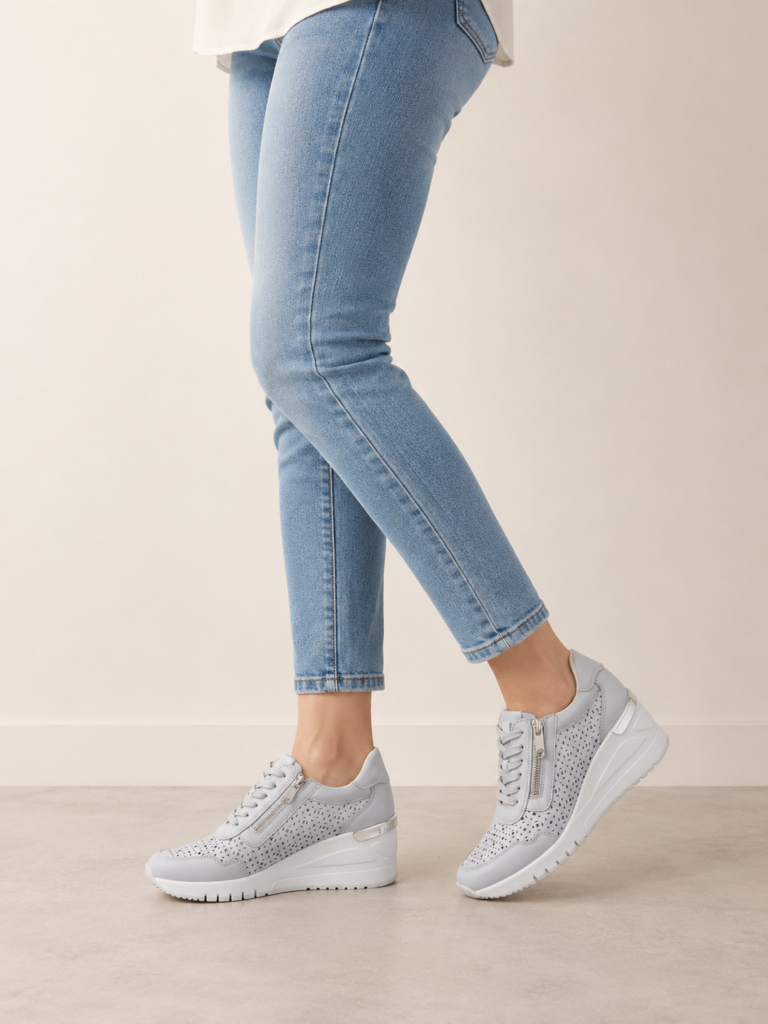 Zapatilla Deportiva CELESTE — foto 1