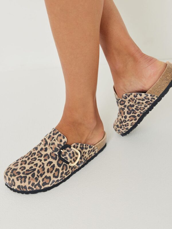 MULE DE CUERO LEOPARDO