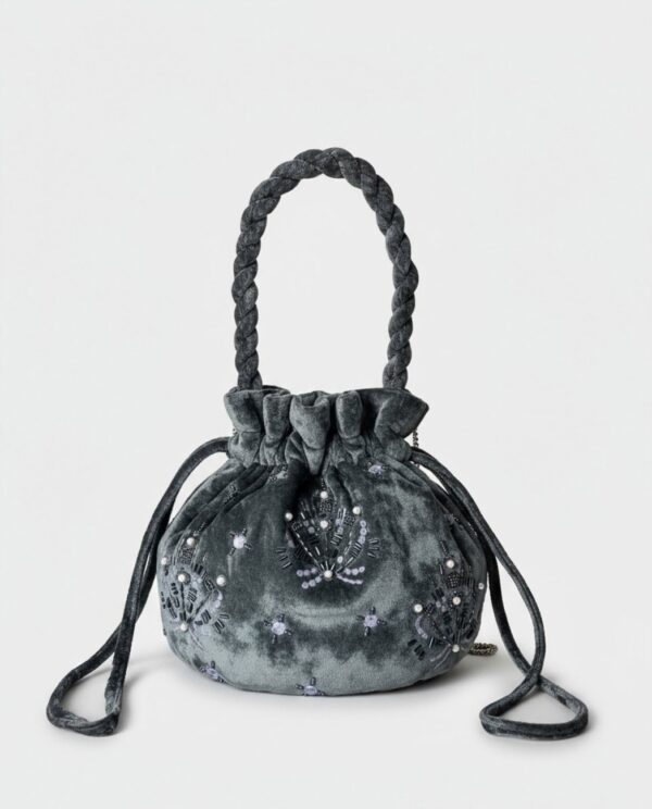 Bolso cubo bordado con cuentas y doble asa gris