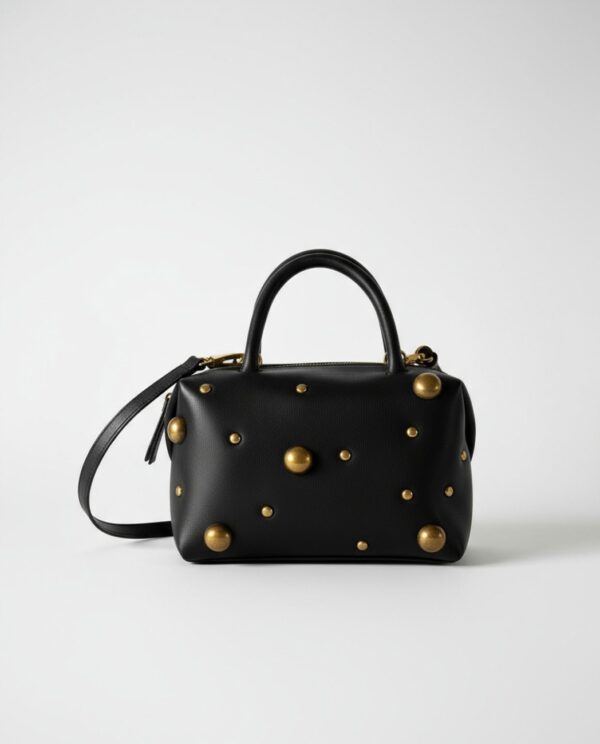 Bolso bowling pequeño con tachuelas negro