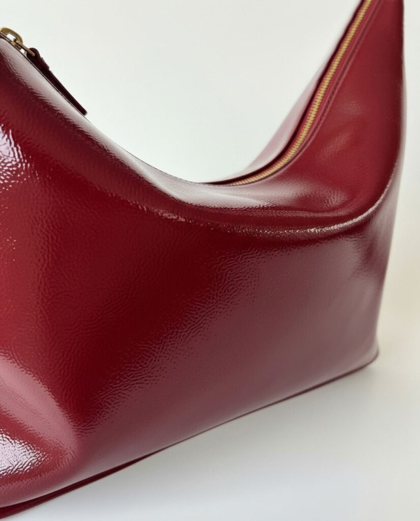 Bolso de hombro de charol rojo — foto 4