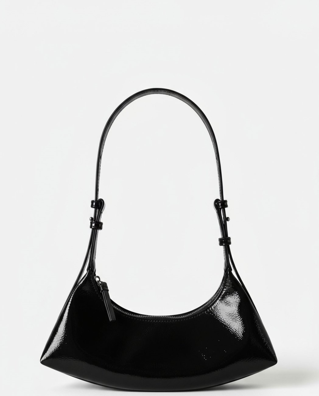 Bolso charol negro media luna
