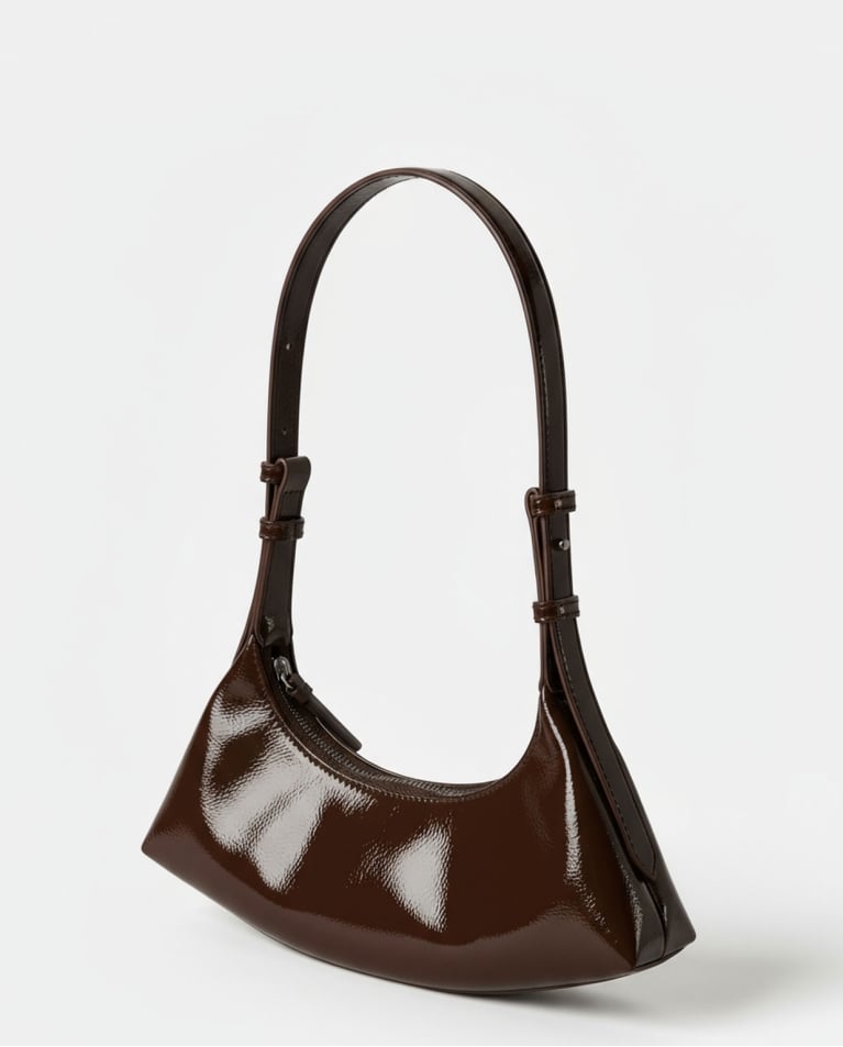 Bolso charol marrón media luna - Imagen 3
