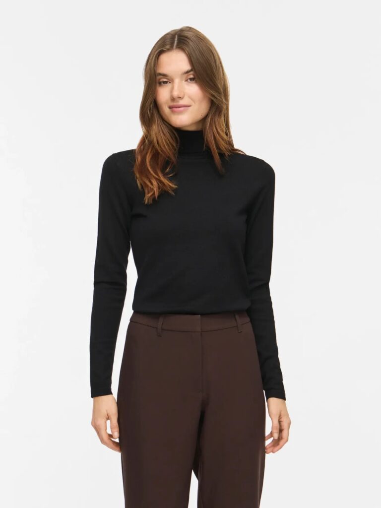 Jersey NEGRO de cuello alto punto fino — foto 1